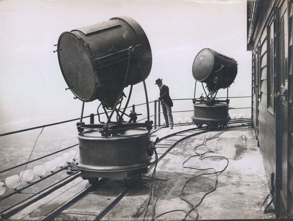 ND. Phot.: Electric Light Projectors at the Summit of the Eiffel Tower