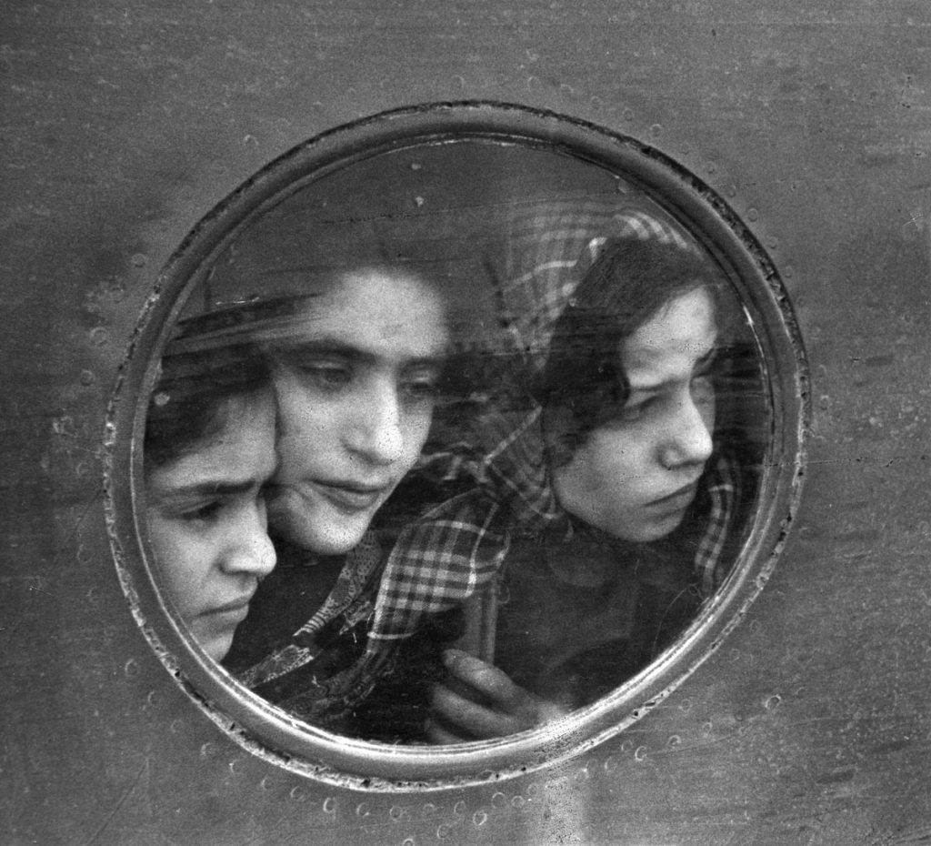 Ruth Orkin: Jewish Refugees, Israel