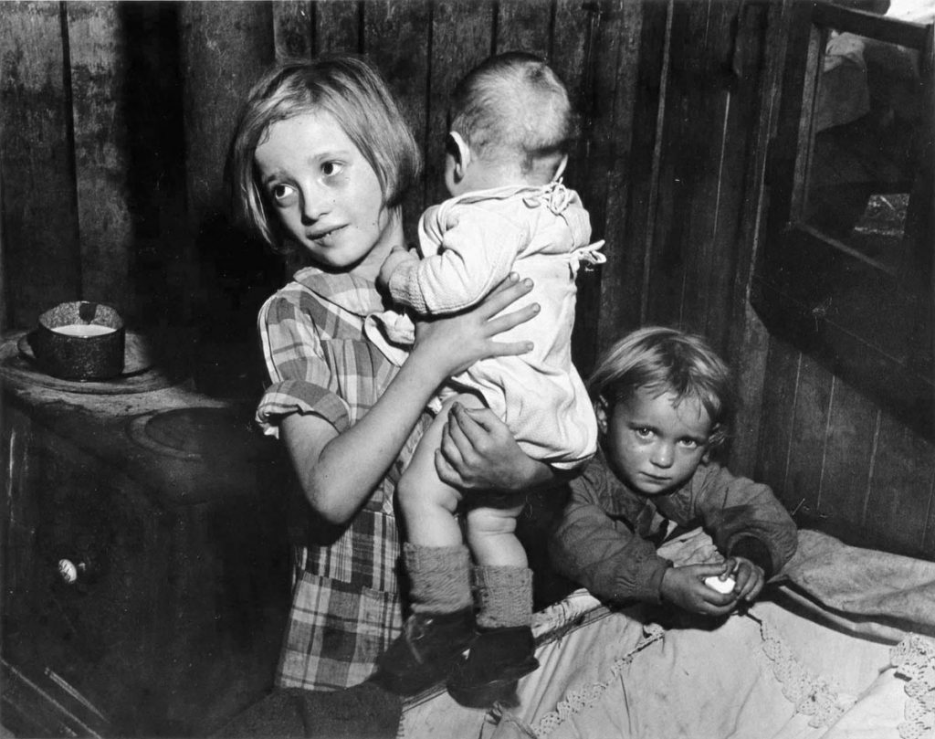 Walter Rosenblum: Spanish Refugee Children, Toulouse France